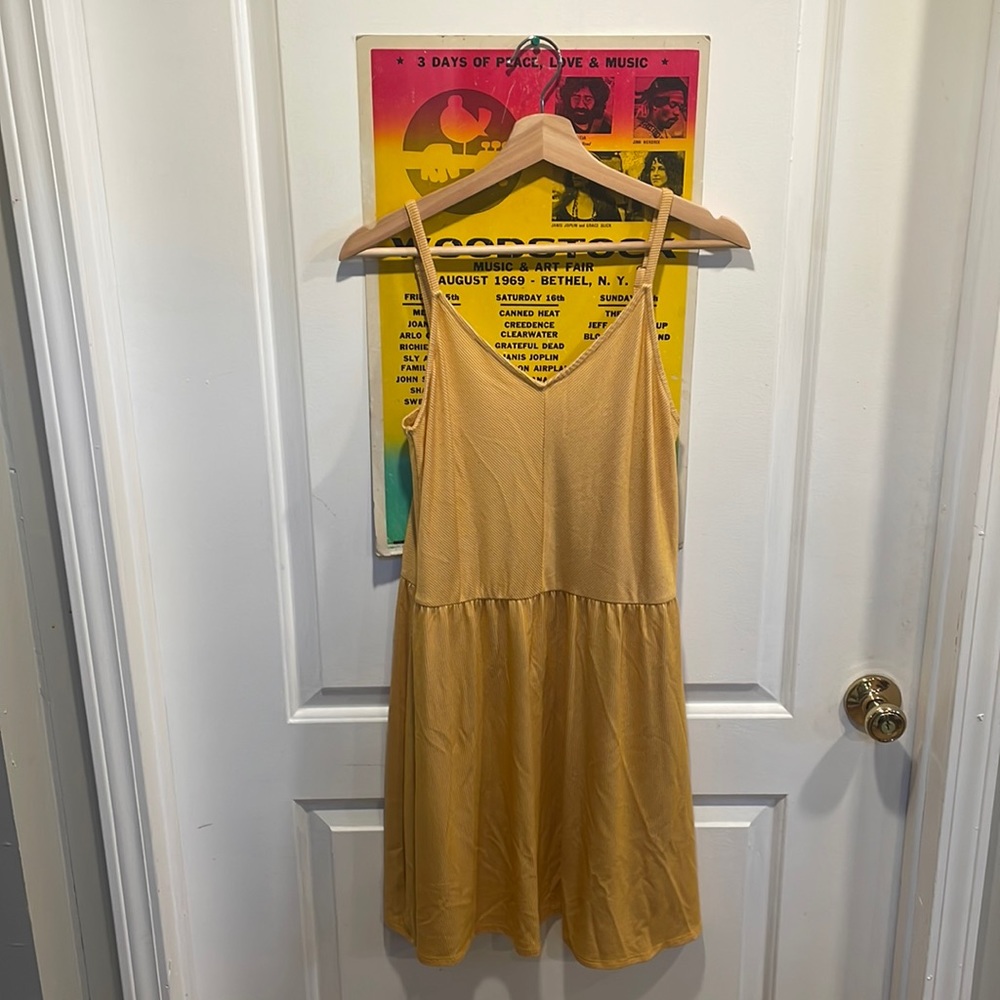 Universal Threads Mini V Neck Super Soft Sleeveless Spaghetti Strap Dress